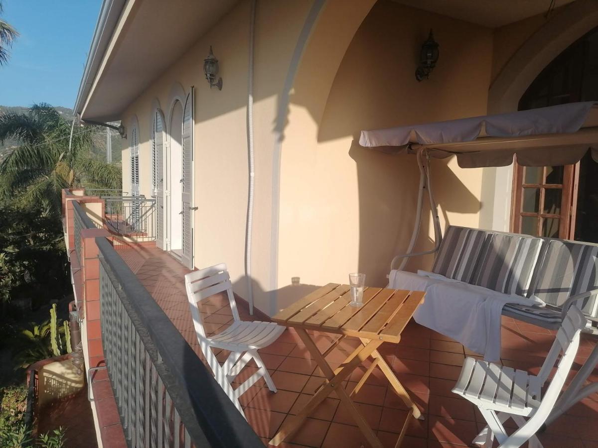 Da Rosa E Ignazio Hostal Piraino Exterior foto